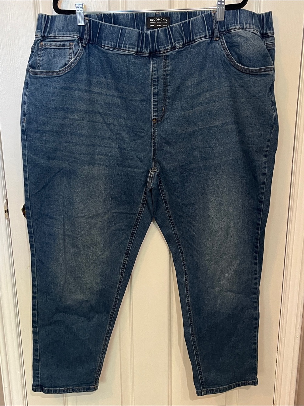 BloomChic Dark Blue Ankle-Length Stretch Jeans